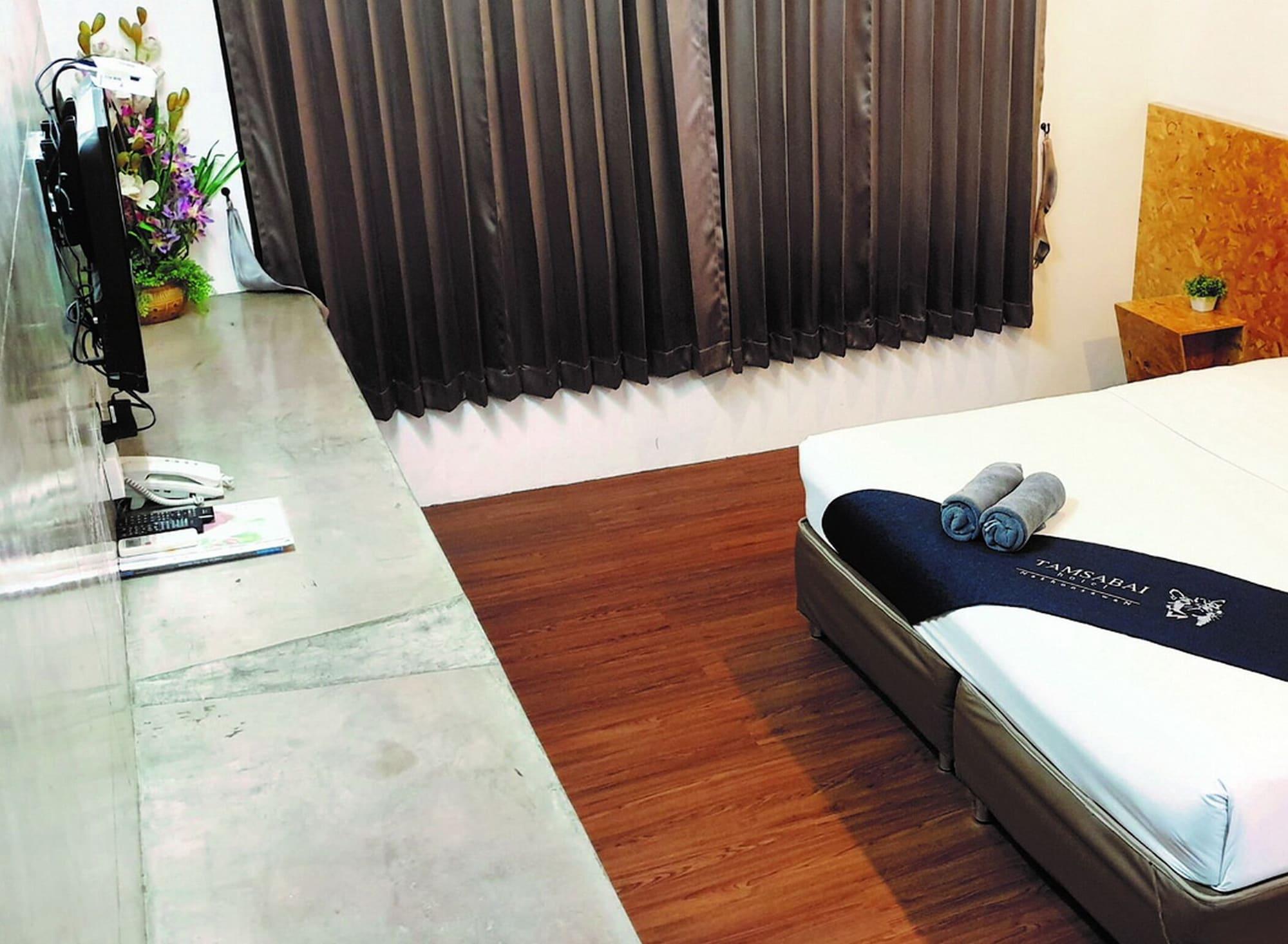 Tamsabai Hotel Nakhon Sawan Ngoại thất bức ảnh