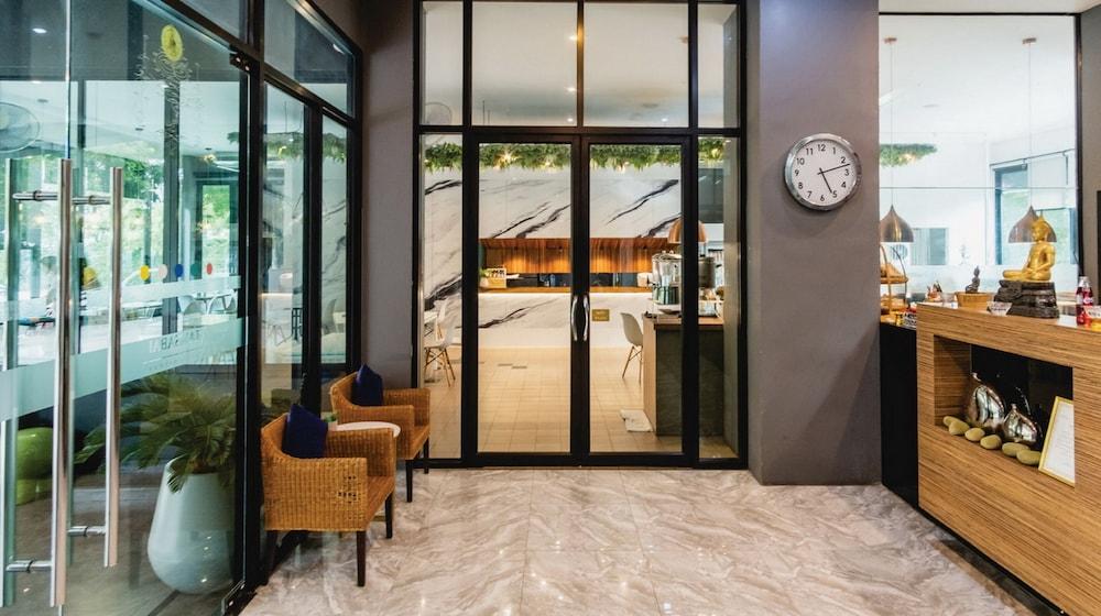 Tamsabai Hotel Nakhon Sawan Ngoại thất bức ảnh